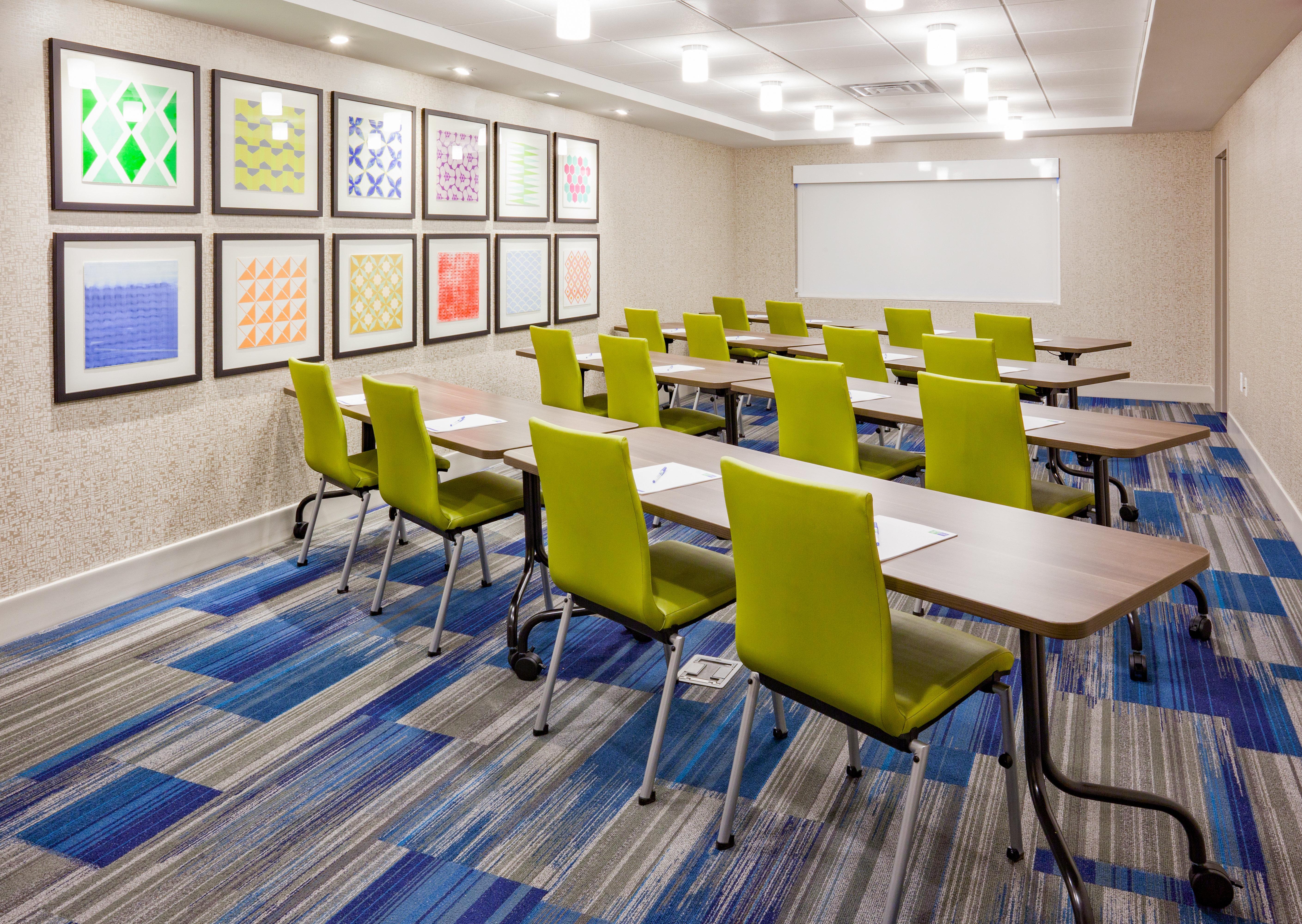 Holiday Inn Express And Suites Des Moines Downtown By Ihg Exterior photo